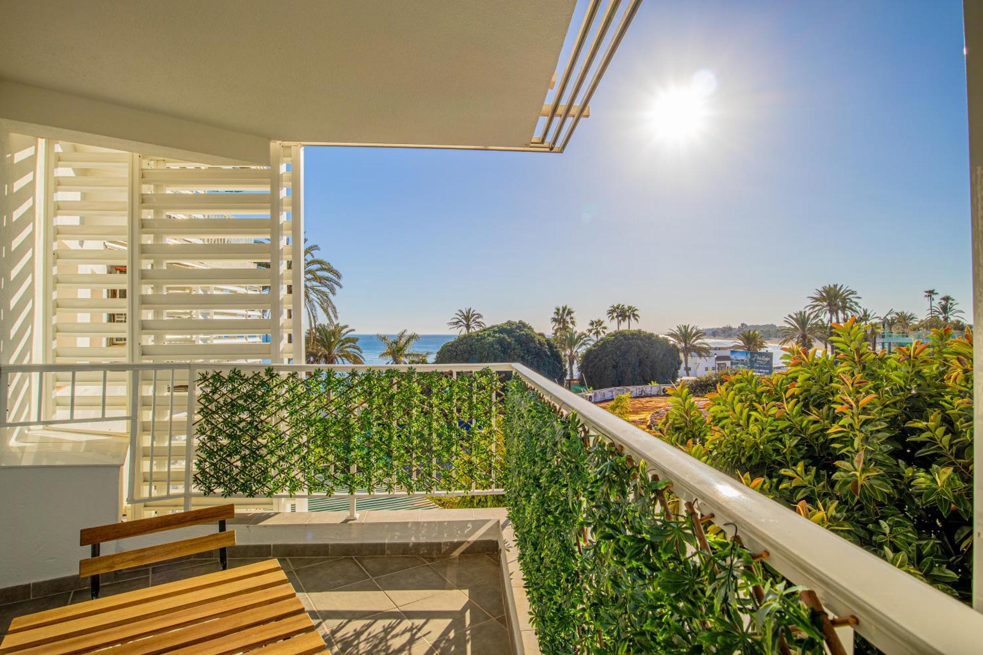 Buenti Apartments Beach Beautiful View Marbella Esterno foto