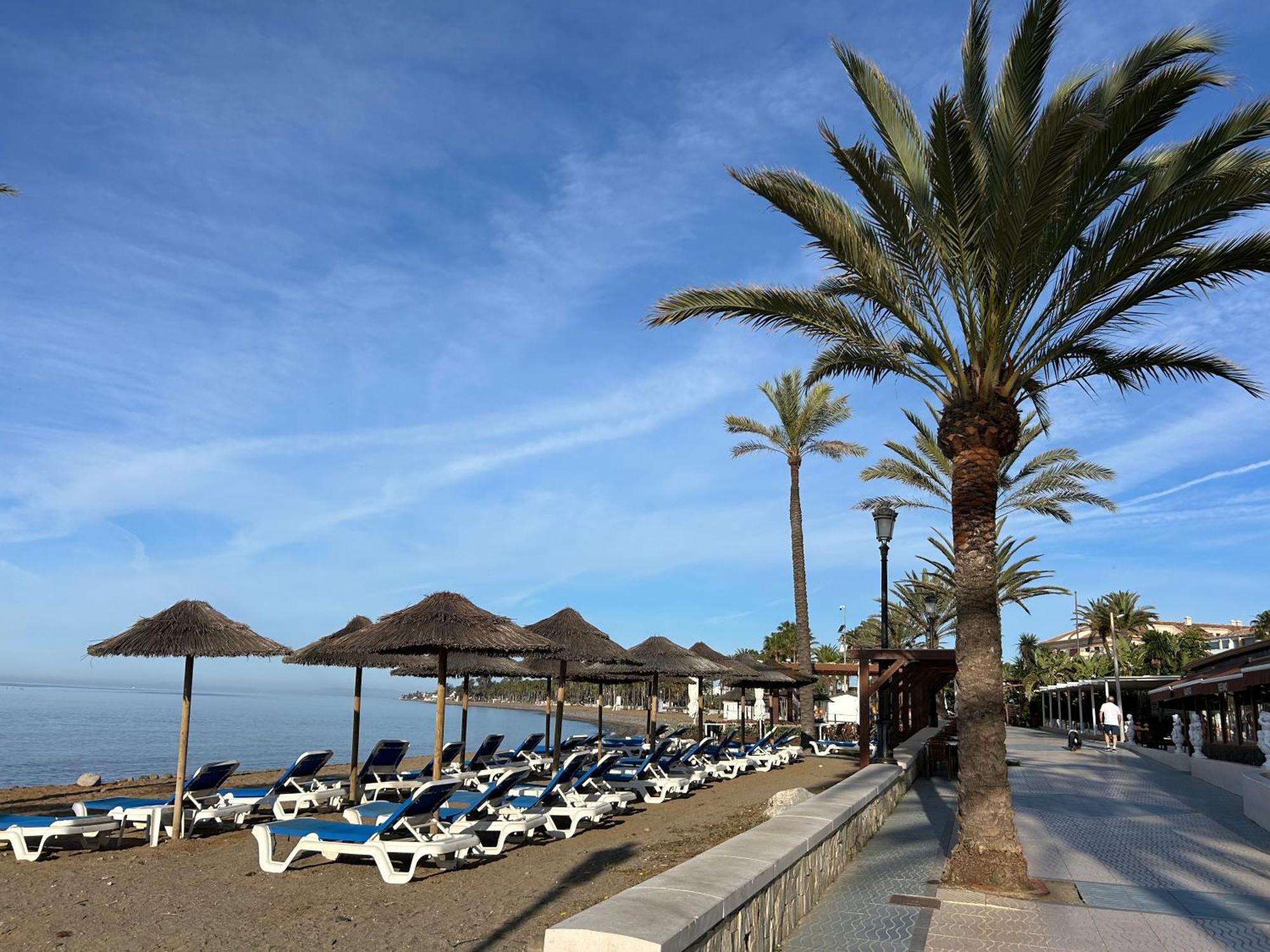 Buenti Apartments Beach Beautiful View Marbella Esterno foto